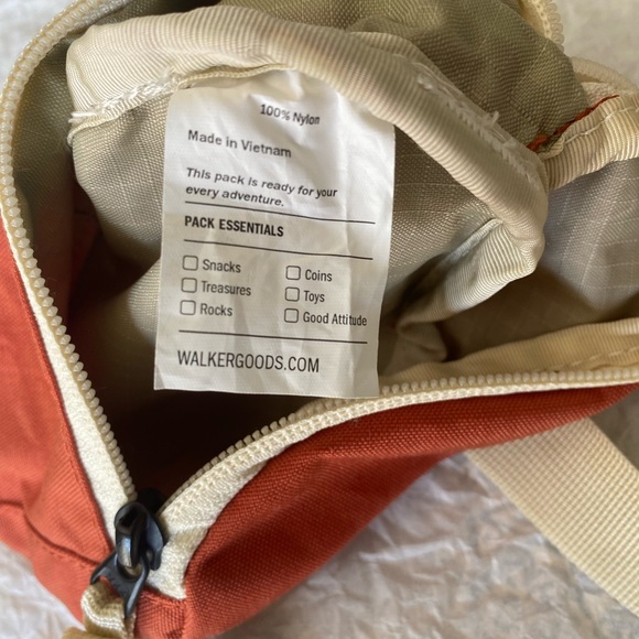 Walker Family Goods Lil Louie Sling in Cinnamon | Kid’s Fanny Pack - Picture 3 of 3